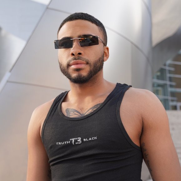 Black Rectangle Rimless Sunglasses - Picture 5 of 5